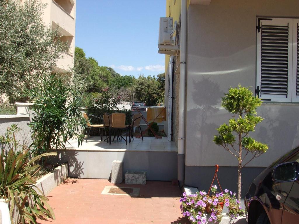 Apartments Diva Novalja Habitación foto