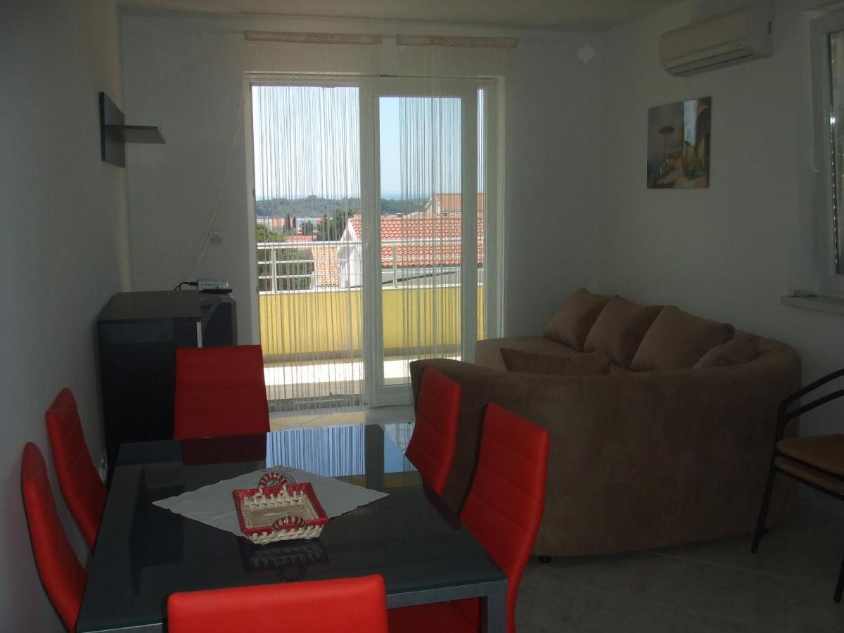Apartments Diva Novalja Habitación foto